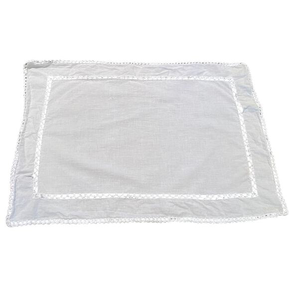 Vintage White Cotton Embroidered Placemats, Set of 7 - Picture 1 of 10